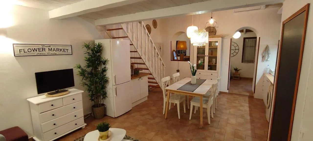 Chalet Chill Out Cabanon Coeur Calanques Villa Marseille France